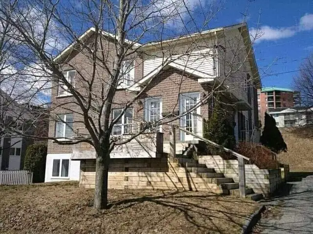 Grand 5 1/2 triplex nord