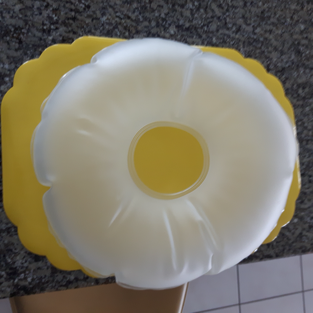 BEAU COUSSIN NEUF BLANC 4'HAUT 12'DIAMÈTRE PVC GONFLABLE: $10.00 - Photo 3