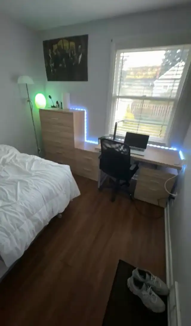 Student Housing Sublet - Photo 4