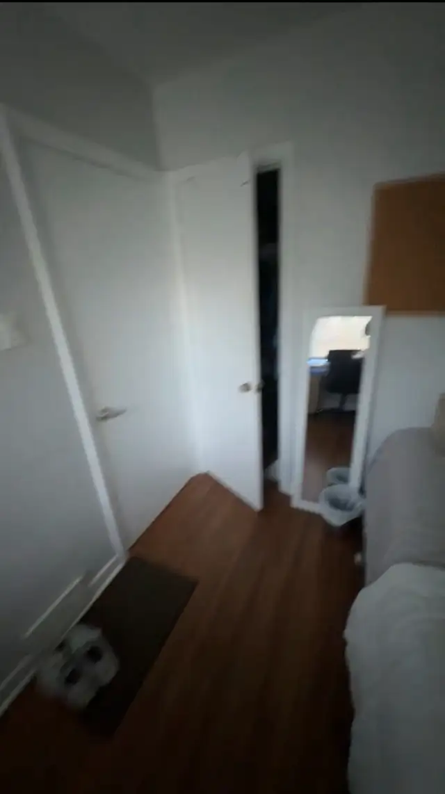 Student Housing Sublet - Photo 5