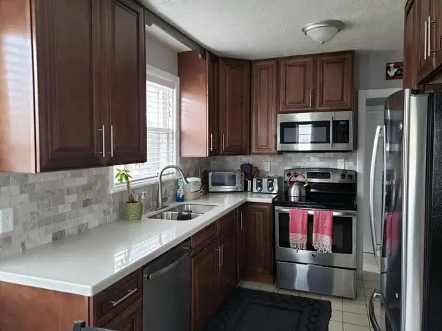 Student Housing Sublet - Photo 6