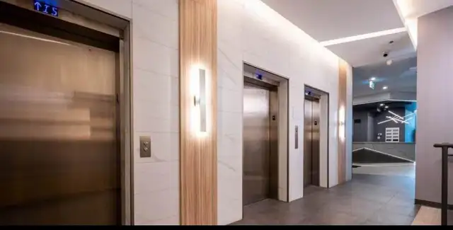 1 Bedroom Plus Den - Photo 3