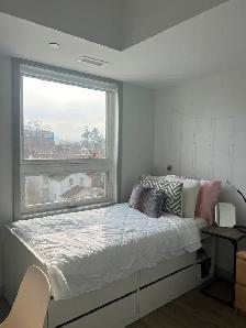 Room   private bathroom Available for Sublet