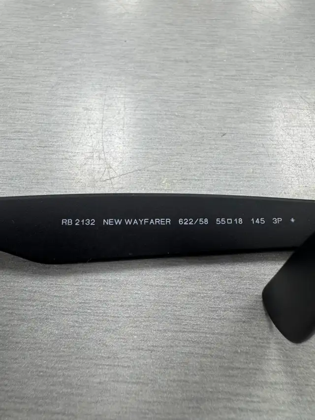 Ray-Ban NEW WAYFARER CLASSIC Polarized - RB2132 - Photo 3
