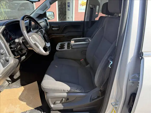 2018 GMC Sierra 1500 SLE DOUBLE CAB 4WD - Photo 8