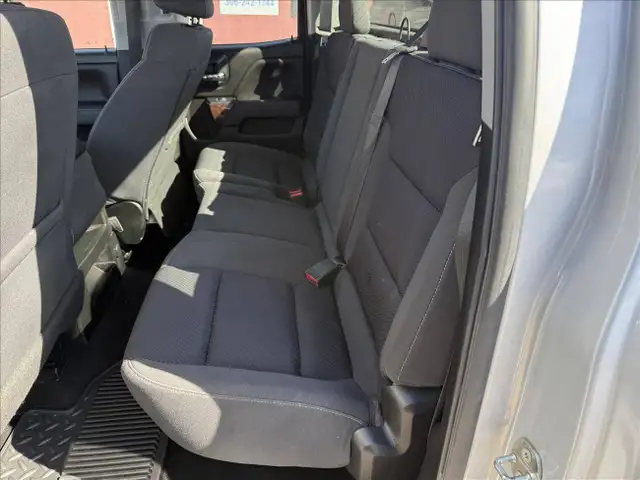 2018 GMC Sierra 1500 SLE DOUBLE CAB 4WD - Photo 9