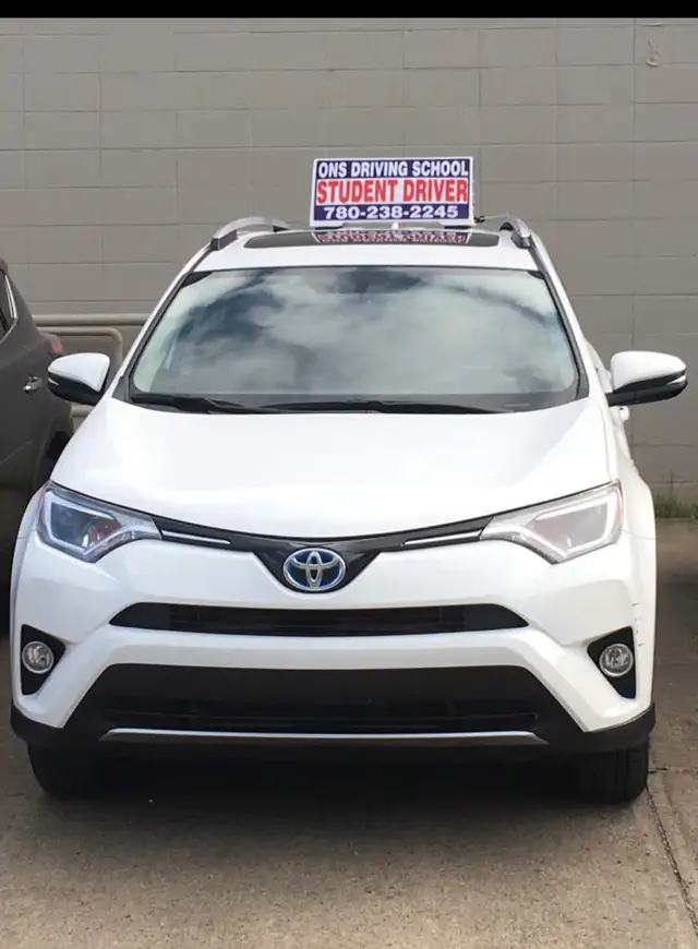 Female driving instructor- driving training - Photo 3