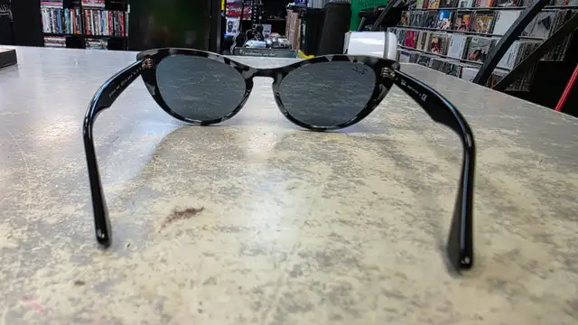 Ray-Ban Nina Sunglasses - Photo 3