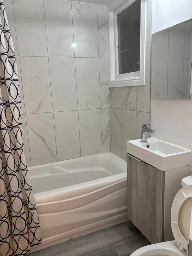 4 1/2 Apartment near Metro Station - Photo 4