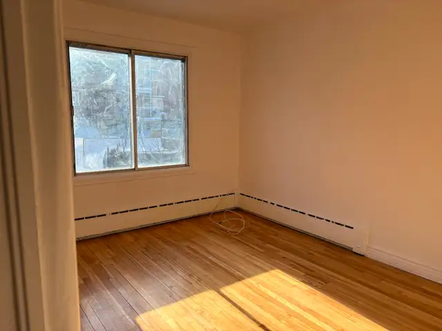 4 1/2 Apartment near Metro Station - Photo 6