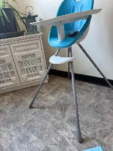 FREE HIGHCHAIR
