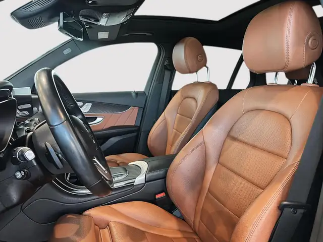 2022 Mercedes-Benz GLC300 4MATIC SUV Warranty until 2028! Highly - Photo 3