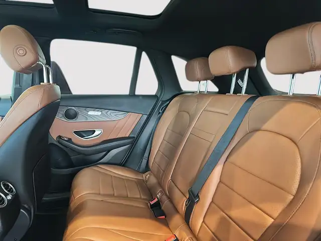 2022 Mercedes-Benz GLC300 4MATIC SUV Warranty until 2028! Highly - Photo 4