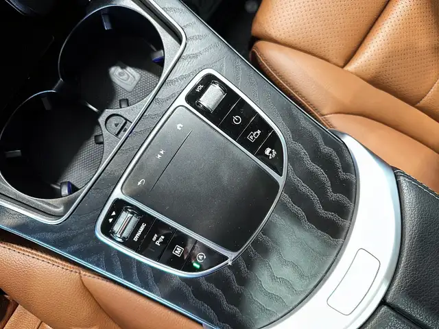 2022 Mercedes-Benz GLC300 4MATIC SUV Warranty until 2028! Highly - Photo 9