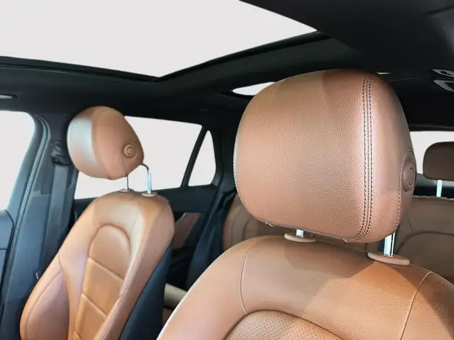 2022 Mercedes-Benz GLC300 4MATIC SUV Warranty until 2028! Highly - Photo 13