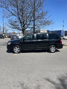 2010 Dodge Grand Caravan STOW N GO  /  ONLY 132,000 KMS - Photo 2
