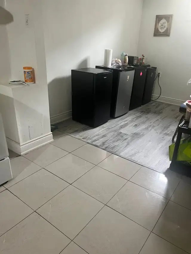 3 bedroom basement apartment available 1st May - Photo 4