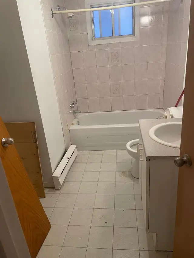 4 1/2 à louer/ for Rent- Ville St. Michel - Photo 2