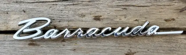 1968 Barracuda Orginal Set Front Fender Emblems Sell for $100 - Photo 2