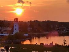 Bright, newly renovated, 2 BRD end unit for rent, immediately.