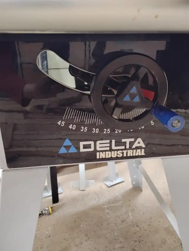 Banc de scie Delta Industriel - Photo 2