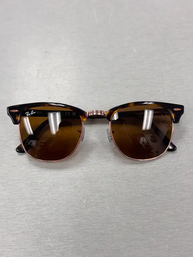 Ray-Ban Clubmaster Classic - RB 3016 - Photo 2