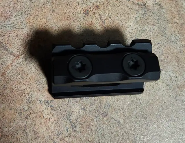 UTG Super Slim 3 Slots Picatinny Riser Mount - 0.5' Height - Photo 2