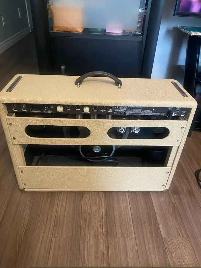 Fender Super Sonic - Photo 4