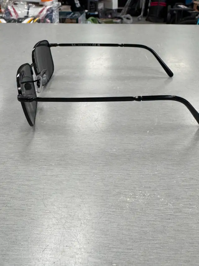 Ray-Ban RB 3717 Sunglasses - Photo 2