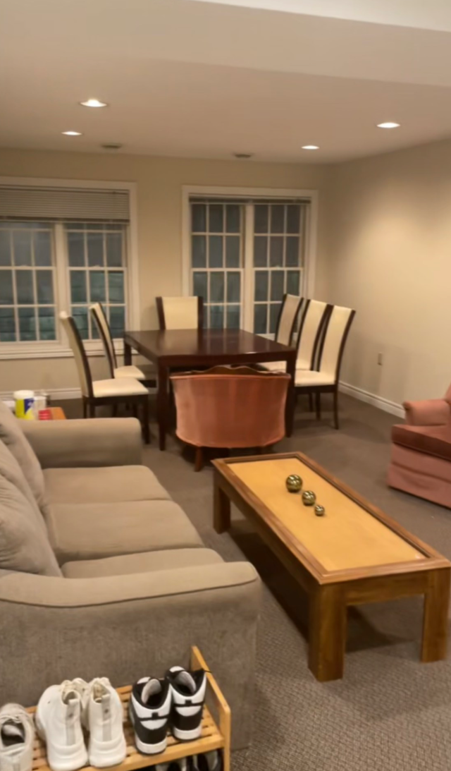 550$ FEMALE ONLY ON CAMPUS  SUBLET - Photo 3