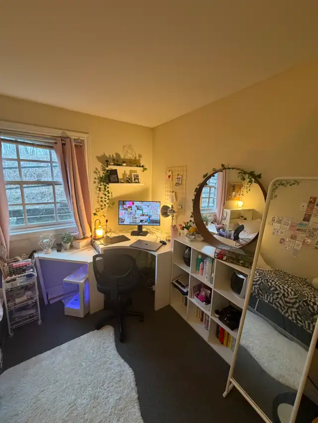 550$ FEMALE ONLY ON CAMPUS  SUBLET - Photo 6