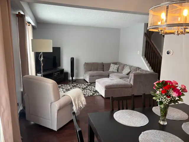 3 Bed 3 Bath House for Rent | Kennedy and Sandalwood - Photo 3