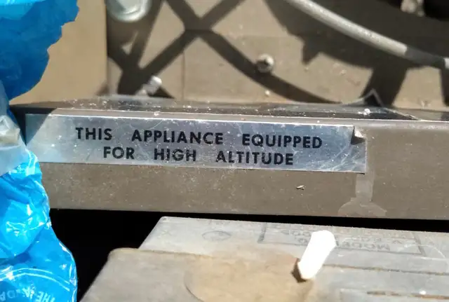 ITT Grinell Garage Gas Heater - Photo 3