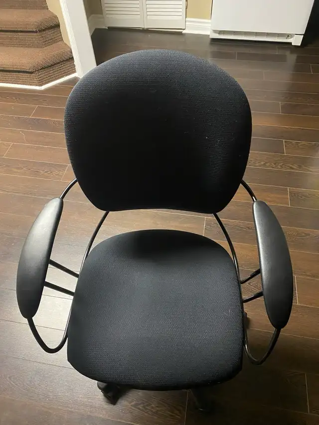 Office Chair (Black)