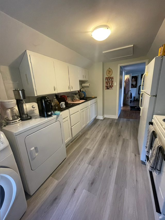 1 Bedroom Halifax South End Close to Dal & QE2 - Photo 2