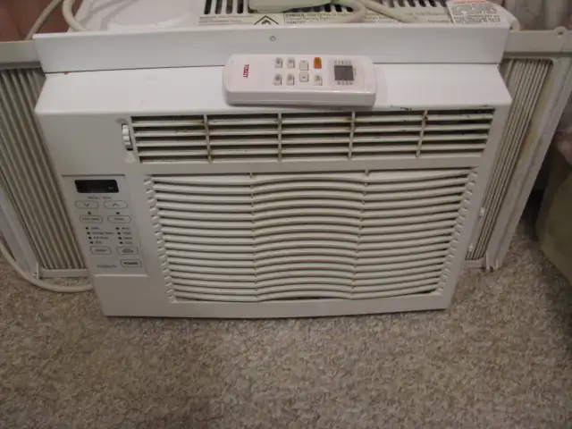 Window Air Conditioner with remote