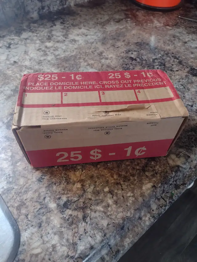 Unopened box non-magnetic pennies 2012 last year Canadian penny - Photo 4