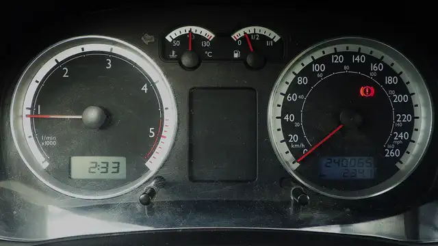 2006 Volkswagen Jetta Wagon TDI WAGON GLS - Photo 23