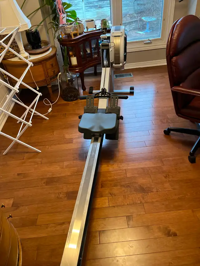 Concept 2 rowing machine for sale - Photo 2