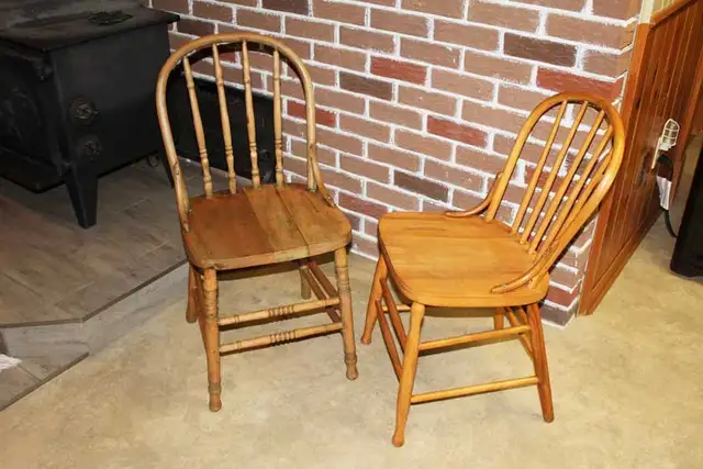 Chaises antique 2 Pressback 2 Windsor(1920-1930) 25$ch livré si. - Photo 10