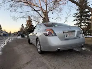 Nissan Altima - Photo 6