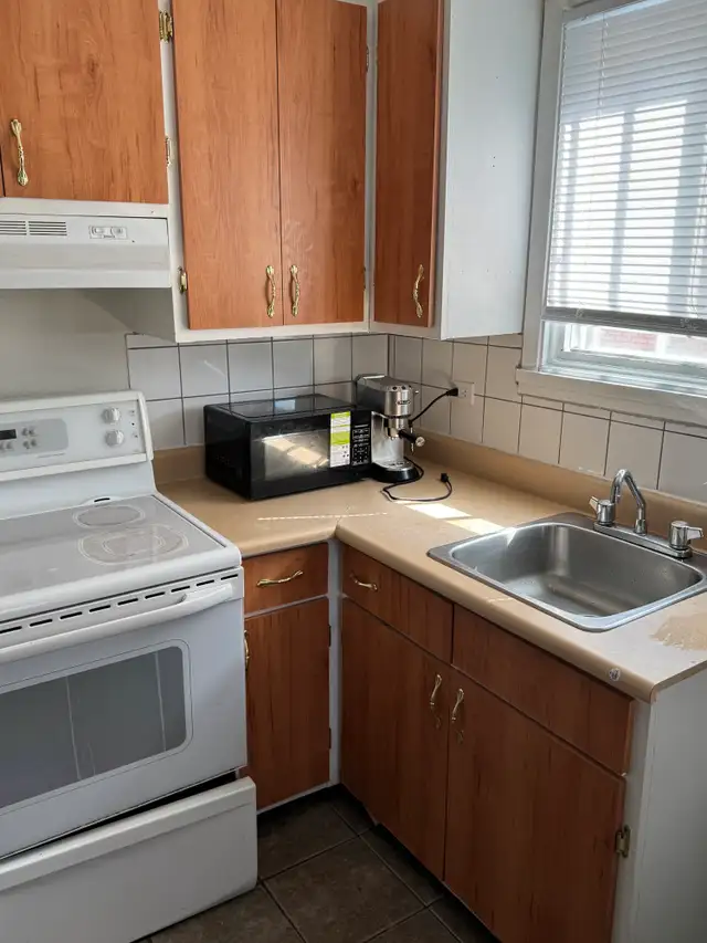 Beau grand 4 1/2, 1er étage Limoilou Juillet - Photo 4