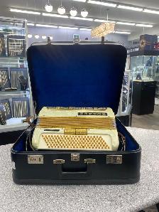 Hohner 22G 120 Bass Accordion