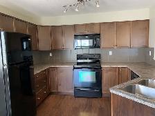 Amazing Condo in Sylvan lake! 2 bed, 2 bath w/ UG Parking - Photo 2