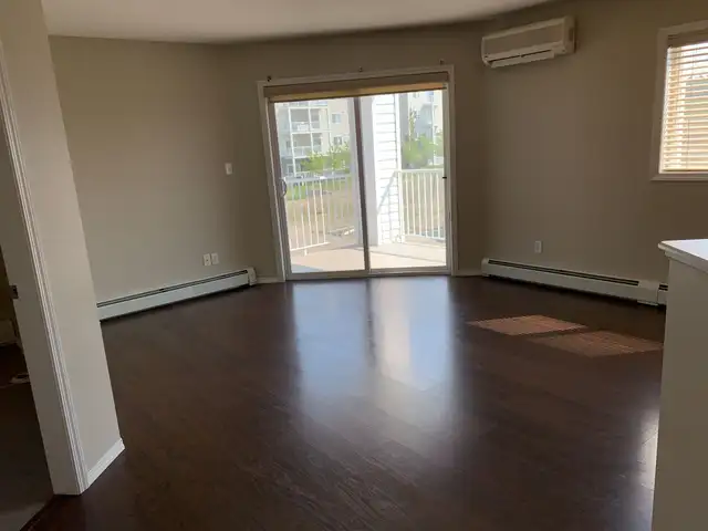 Amazing Condo in Sylvan lake! 2 bed, 2 bath w/ UG Parking - Photo 5