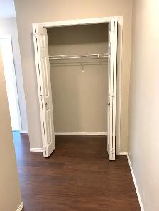 Amazing Condo in Sylvan lake! 2 bed, 2 bath w/ UG Parking - Photo 9