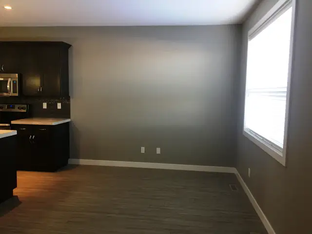 3 Bedroom Townhouse for Rent in Sylvan Lake w/ Garage! - Photo 6