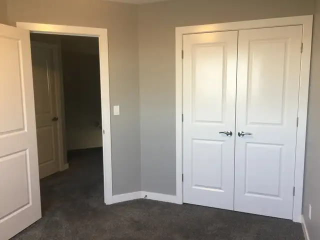 3 Bedroom Townhouse for Rent in Sylvan Lake w/ Garage! - Photo 13