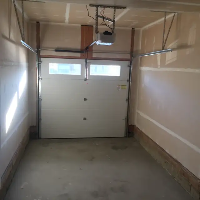 3 Bedroom Townhouse for Rent in Sylvan Lake w/ Garage! - Photo 16