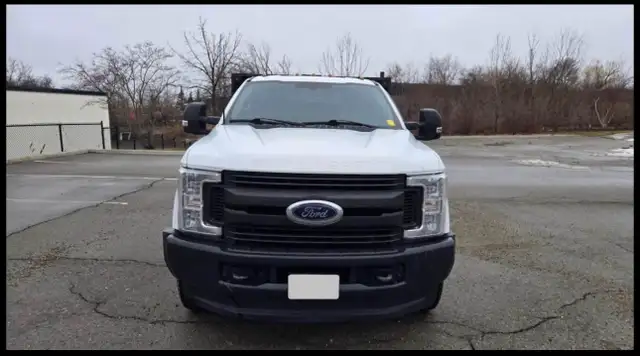 2019 Ford Super Duty F-350 - Photo 3